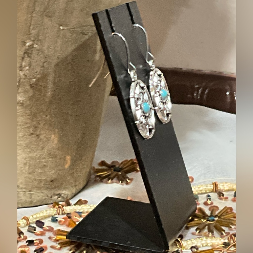 Silver dreamcatcher necklace and earring set - Picture 5 of 7